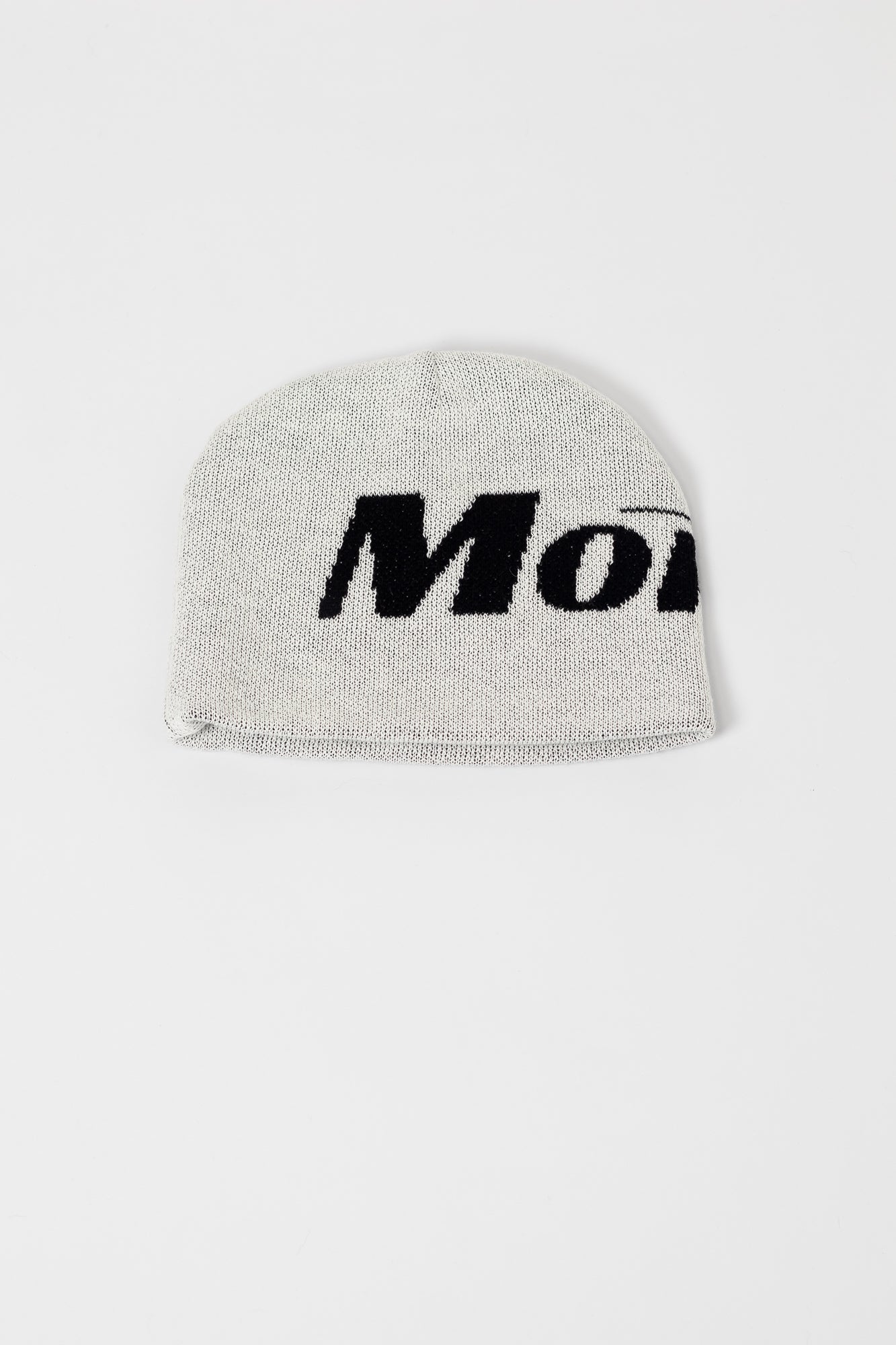 Beanie Mokap Gallery White