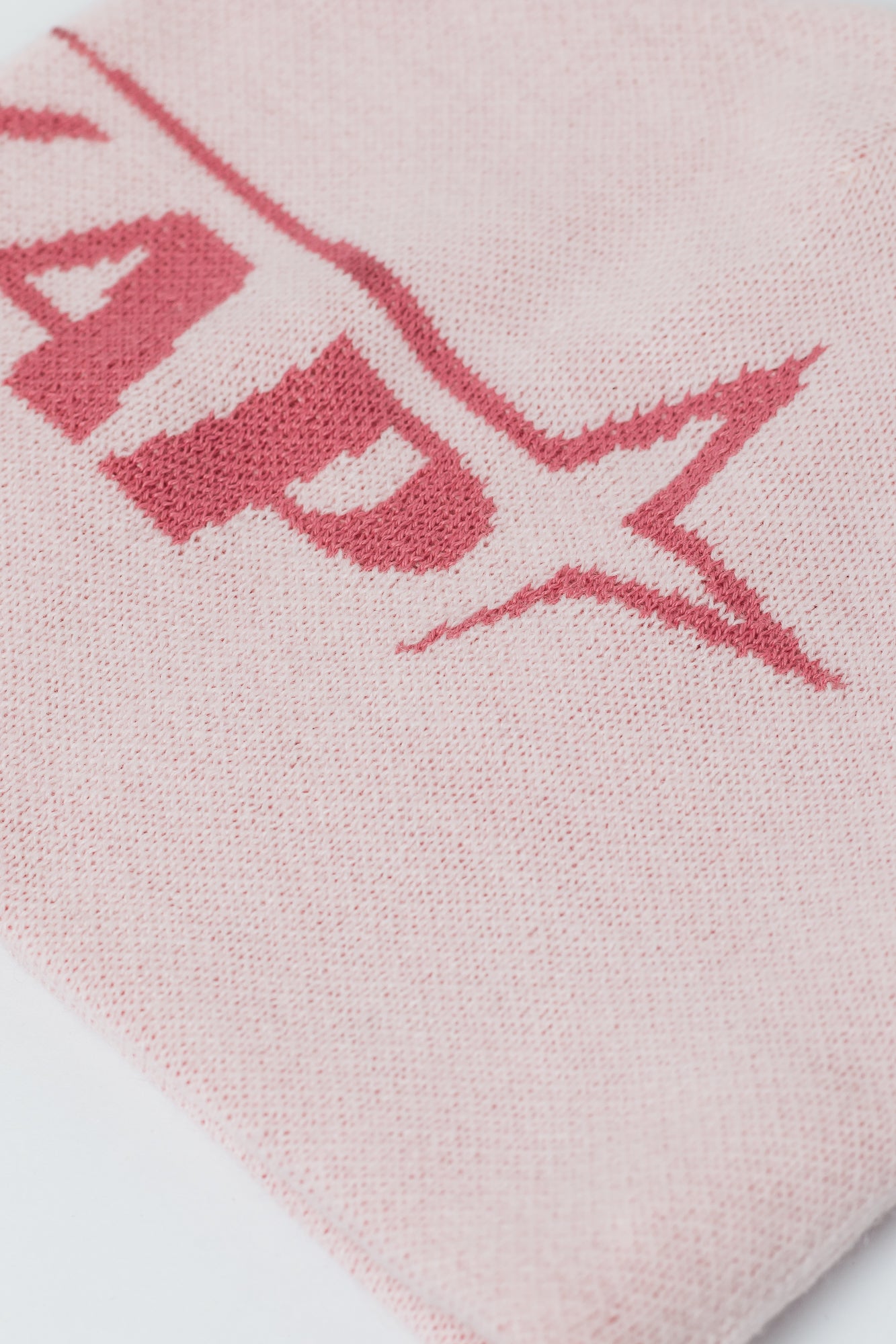 Beanie Mokap Gallery Pink