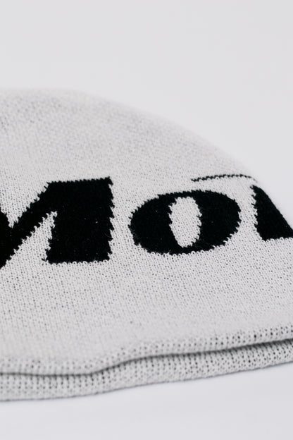 Beanie Mokap Gallery White